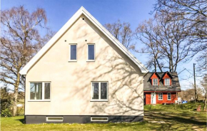 Beautiful home in Huaröd with 3 Bedrooms #854